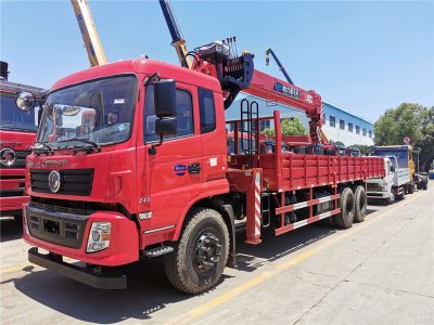 東風專底913后雙橋12噸隨車吊